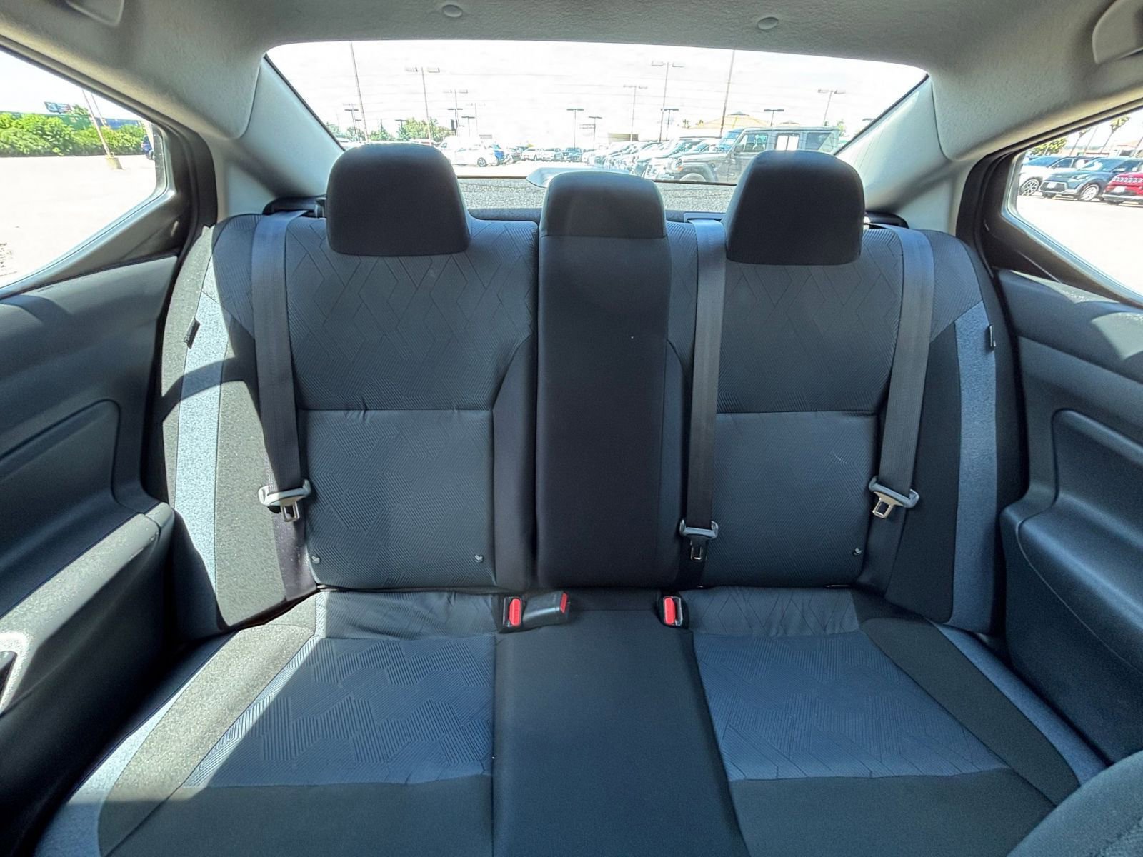 Used 2025 Nissan Versa SV FWD image 37