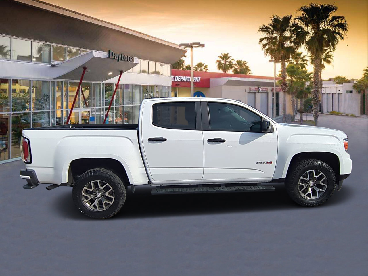 Used 2022 GMC Canyon AT4 w/ Trailering Package image 2