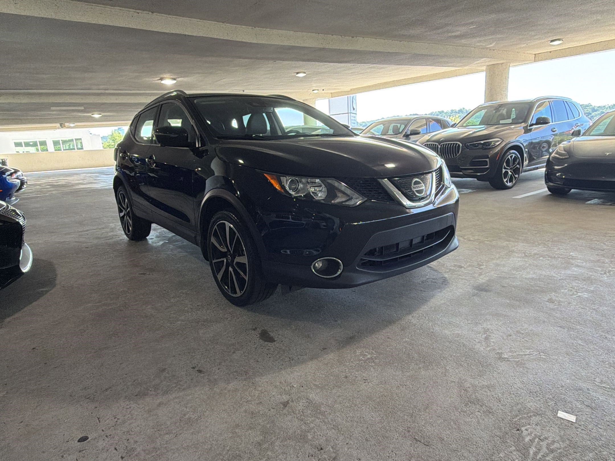 Used 2019 Nissan Rogue Sport SL FWD image 6