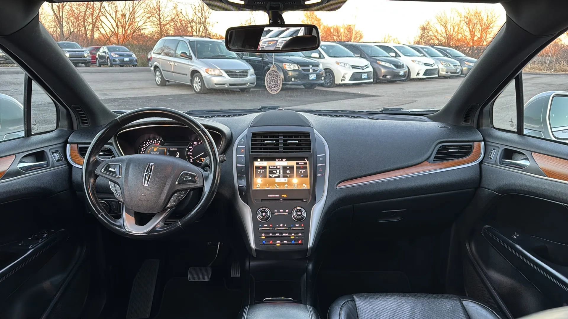 Used 2017 Lincoln MKC Reserve image 30