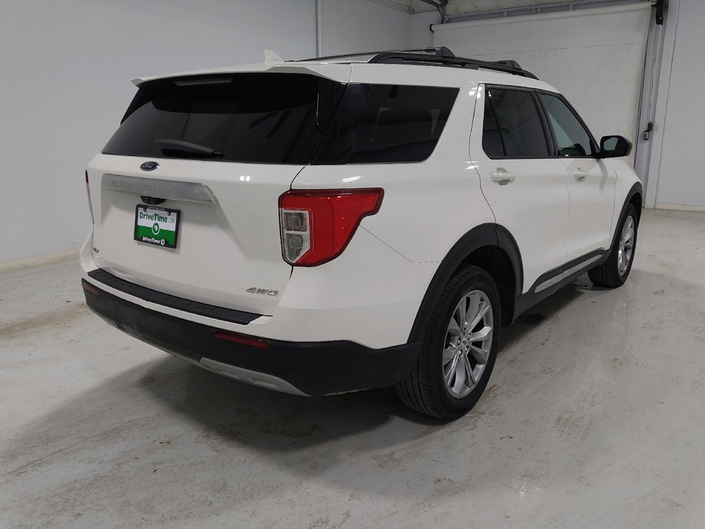 Used 2022 Ford Explorer XLT w/ Equipment Group 202A image 9
