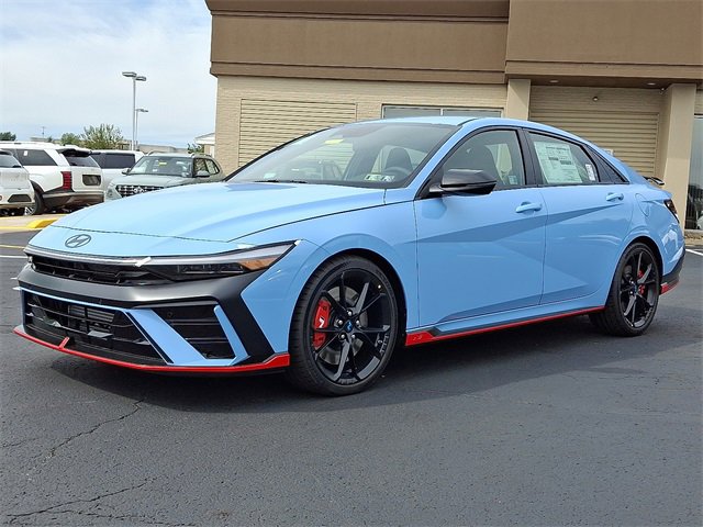 New 2025 Hyundai Elantra N image 2