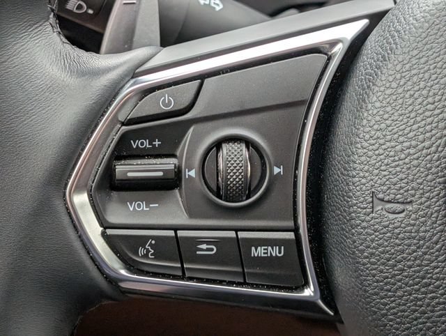 Used 2025 Acura MDX w/ Technology Package FWD image 25