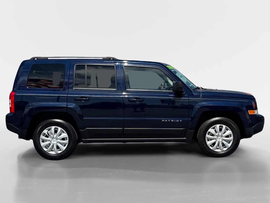 Used 2016 Jeep Patriot Sport w/ Power Value Group FWD image 7