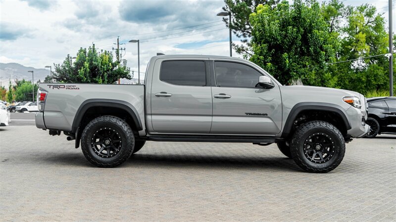 Used 2022 Toyota Tacoma TRD Off-Road w/ Technology Package RWD image 5