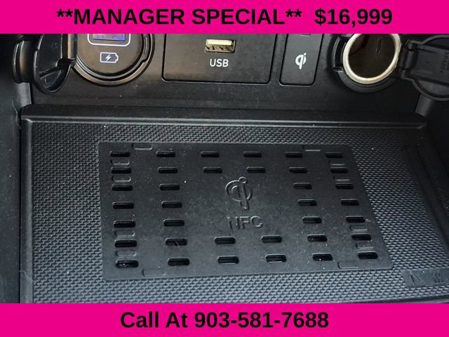 Used 2022 Hyundai Kona Limited FWD image 42