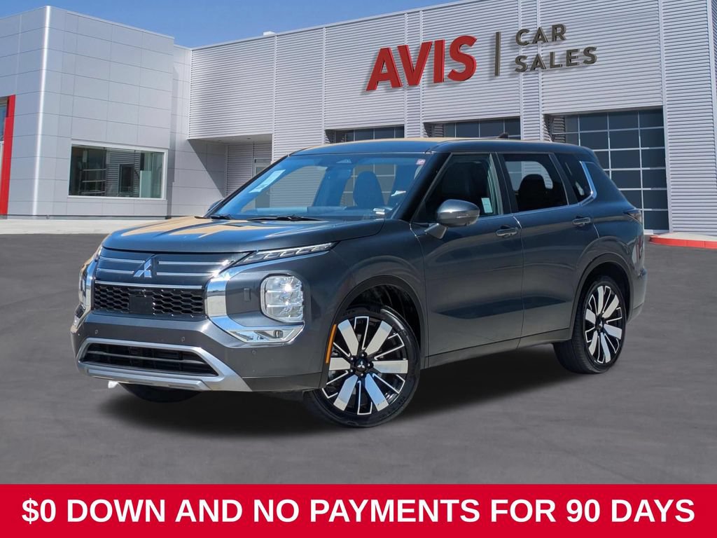 Used 2025 Mitsubishi Outlander SE
