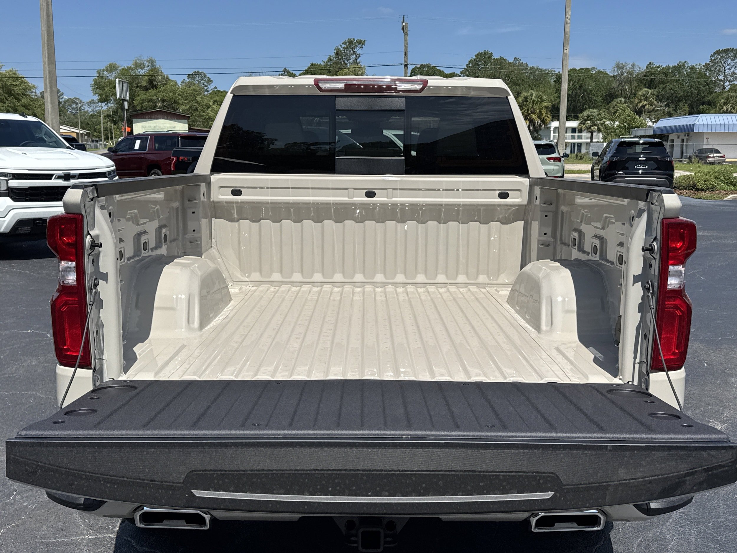 New 2026 Chevrolet Silverado 1500 RST w/ Convenience Package II AWD/4WD image 14