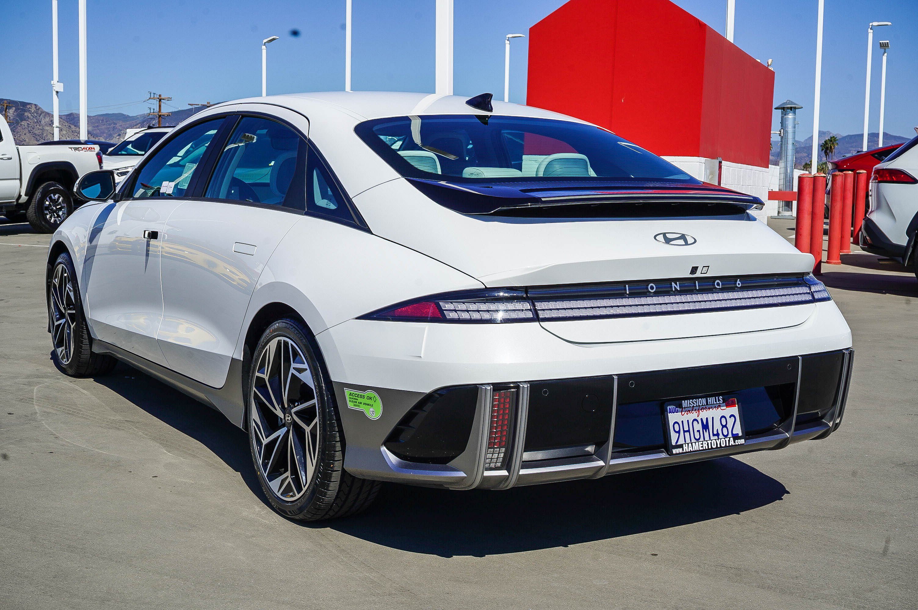 Used 2023 Hyundai Ioniq 6 SEL w/ Cargo Package RWD image 5
