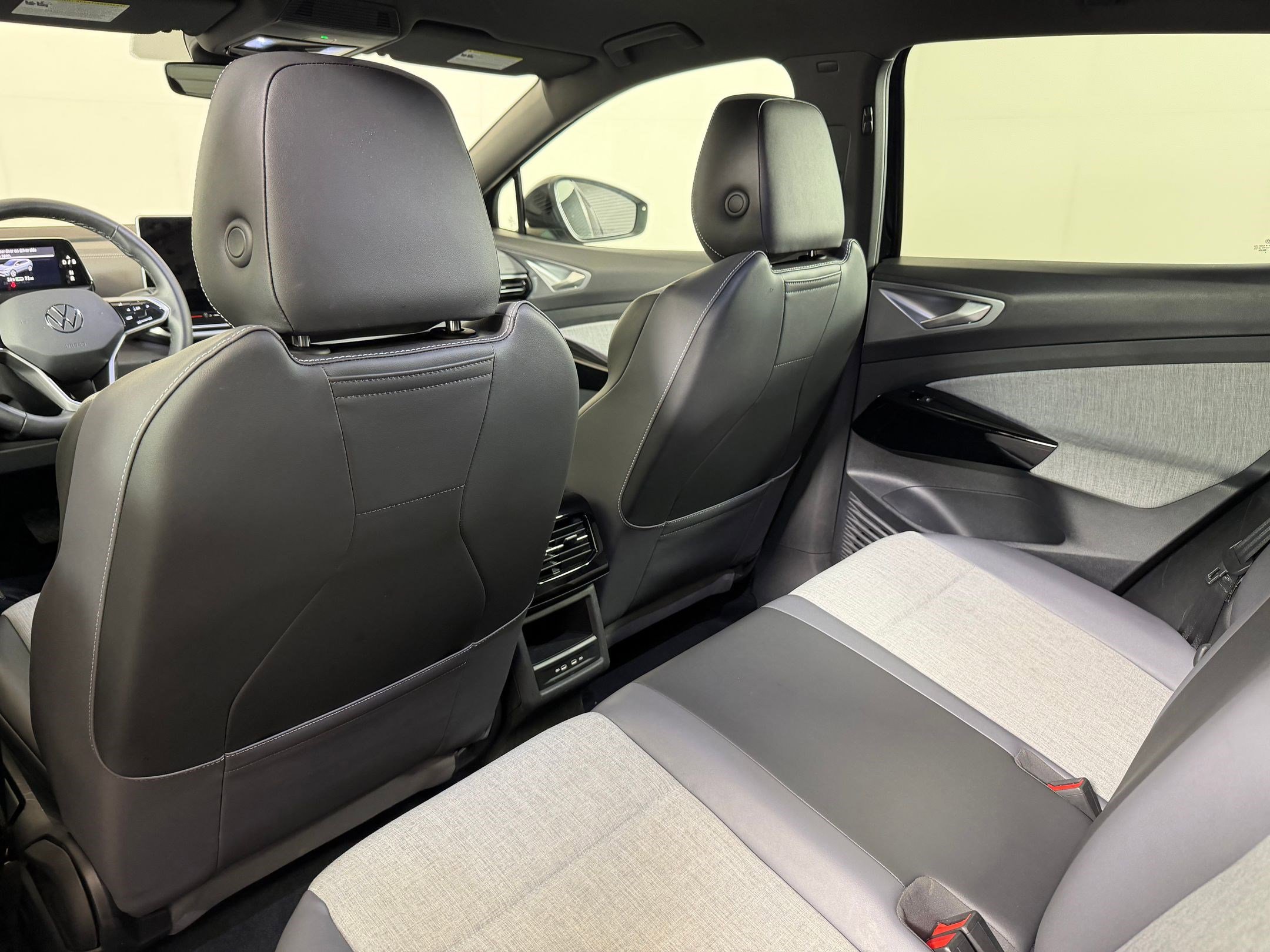 Used 2025 Volkswagen ID.4 Pro image 20