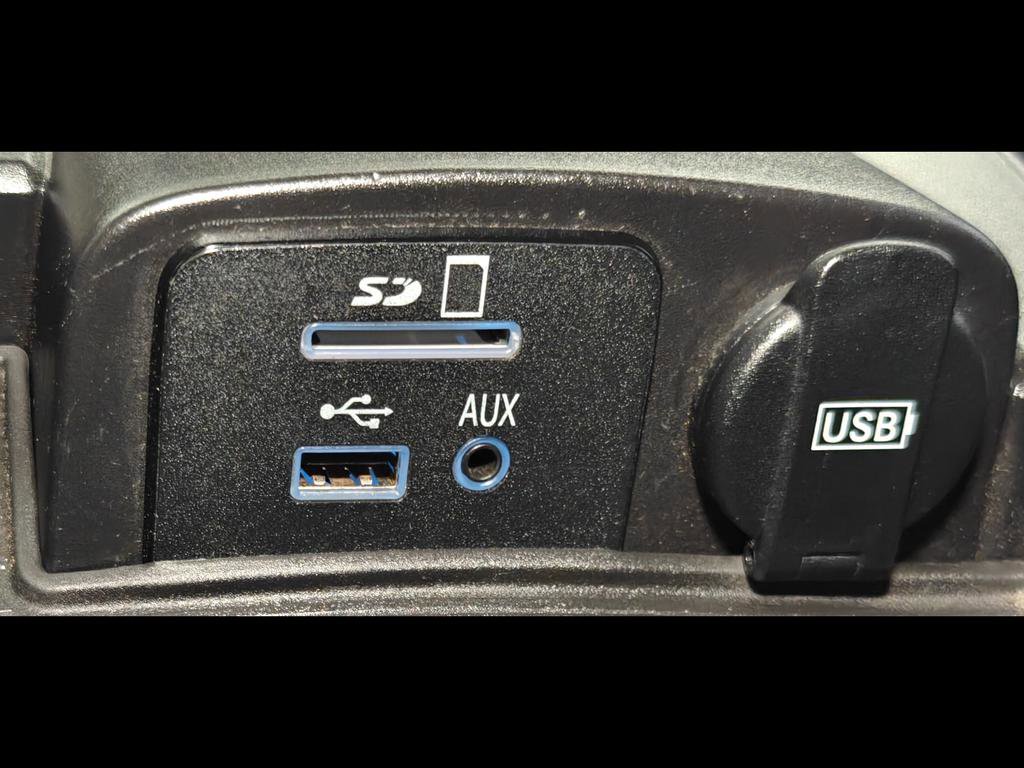 Used 2013 RAM 1500 Classic SLT w/ Remote Start & Security Group AWD/4WD image 40