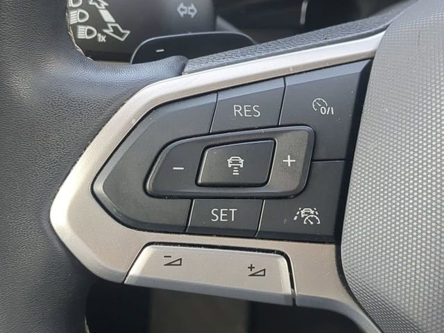 Used 2024 Volkswagen Atlas SE image 31