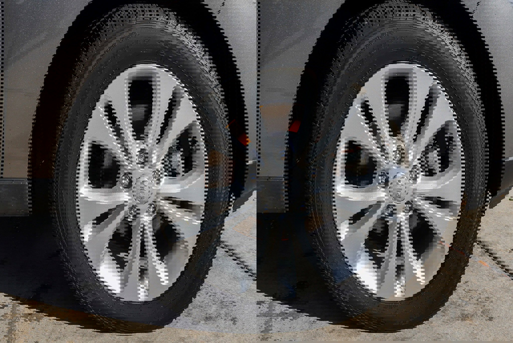 Used 2016 Kia Soul + FWD image 10