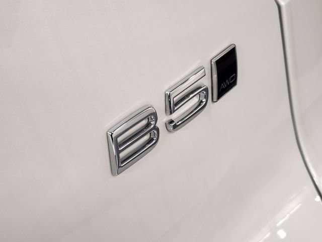 New 2026 Volvo XC40 B5 Ultra w/ Protection Package Premier AWD/4WD image 13