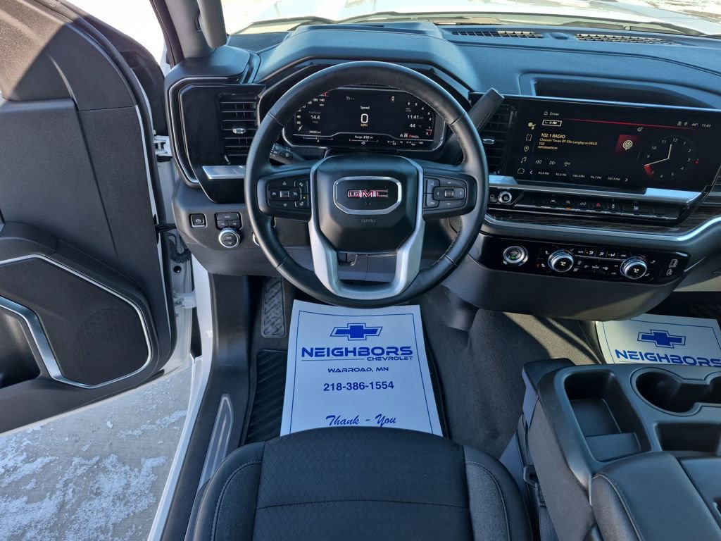 Used 2024 GMC Sierra 1500 SLE image 13