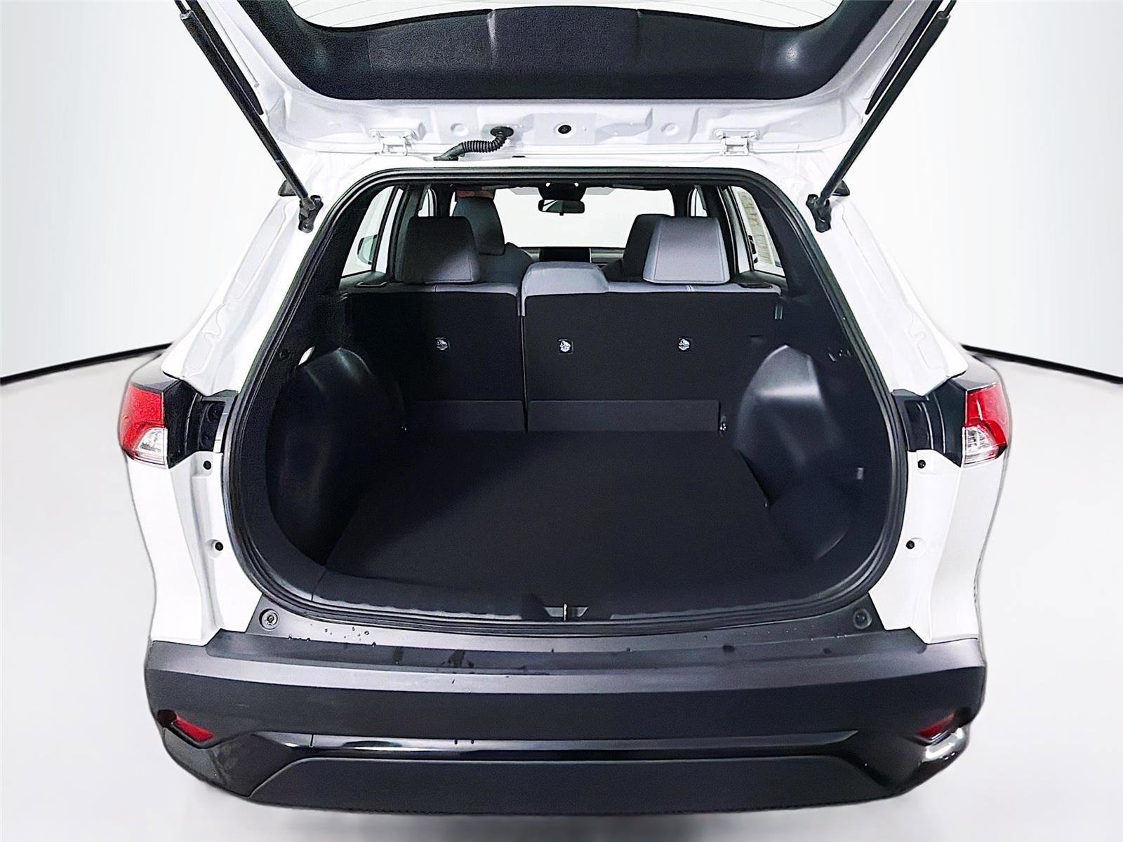 Used 2024 Toyota Corolla Cross S AWD/4WD image 24