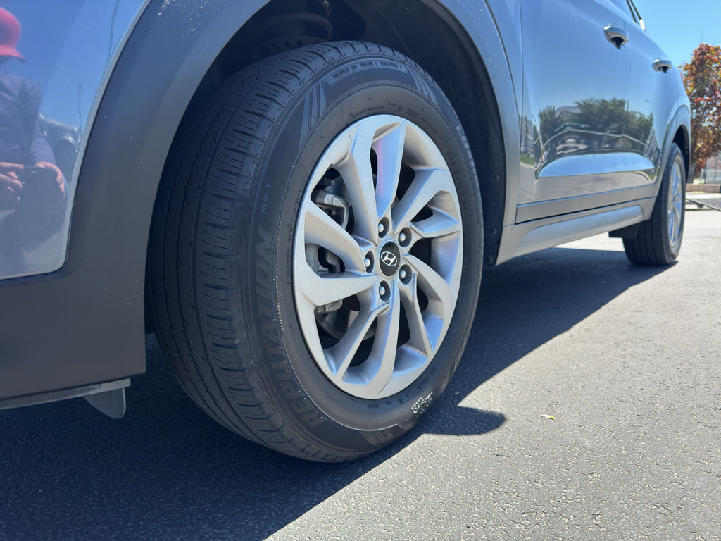 Used 2017 Hyundai Tucson SE AWD/4WD image 17