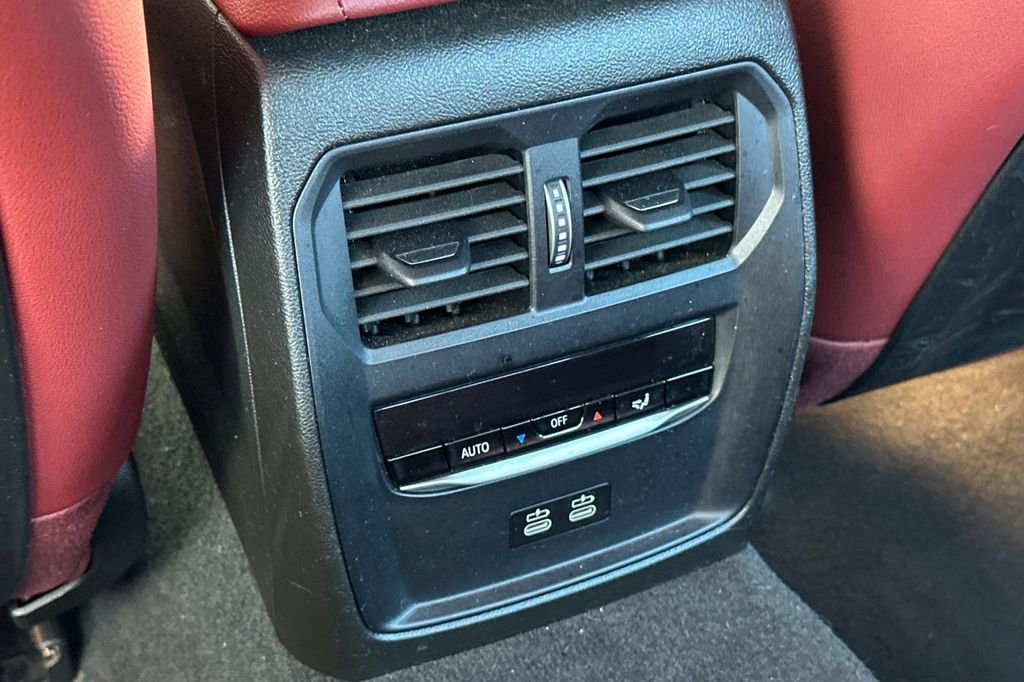 Used 2024 BMW M340i xDrive image 13