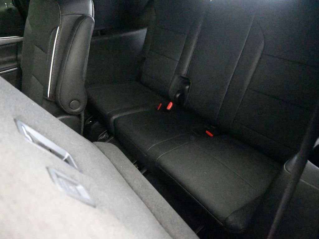 Used 2025 Buick Enclave Preferred w/ Power Package image 18