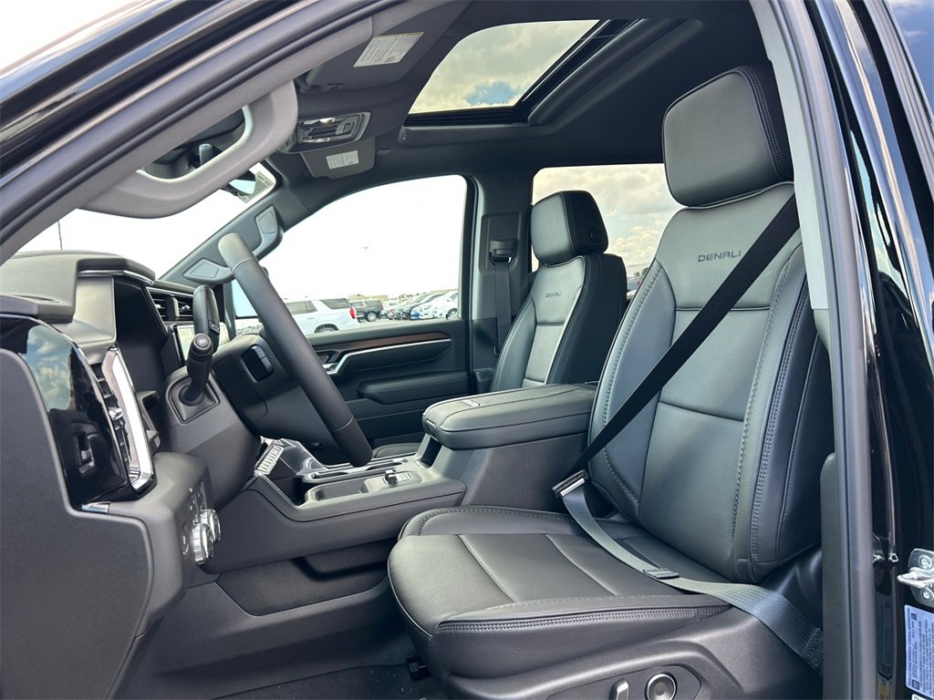 New 2026 GMC Sierra 2500 Denali w/ Denali Reserve Package image 17