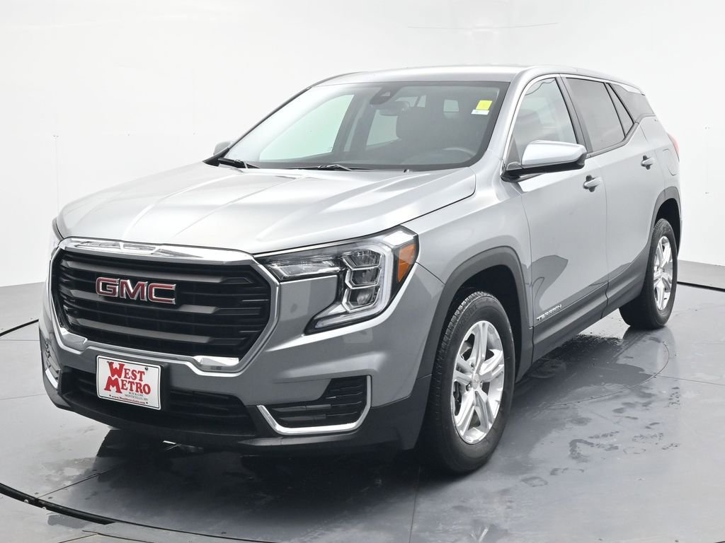 Certified 2024 GMC Terrain SLE image 2