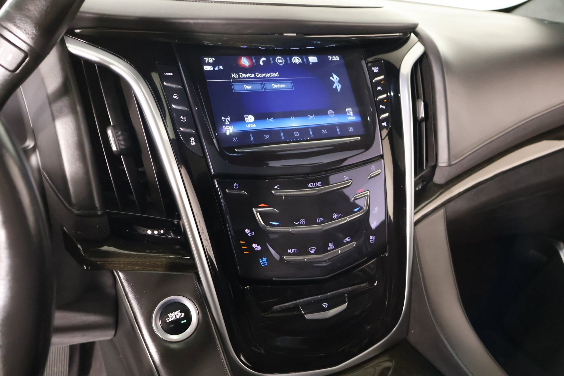 Used 2020 Cadillac Escalade Platinum AWD/4WD image 5