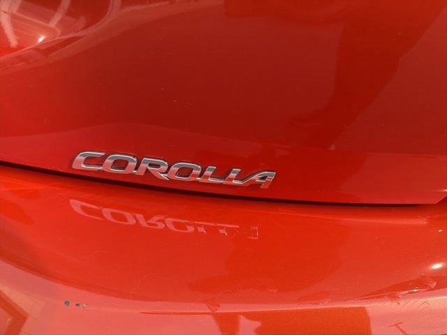 Used 2025 Toyota Corolla XSE FWD image 10