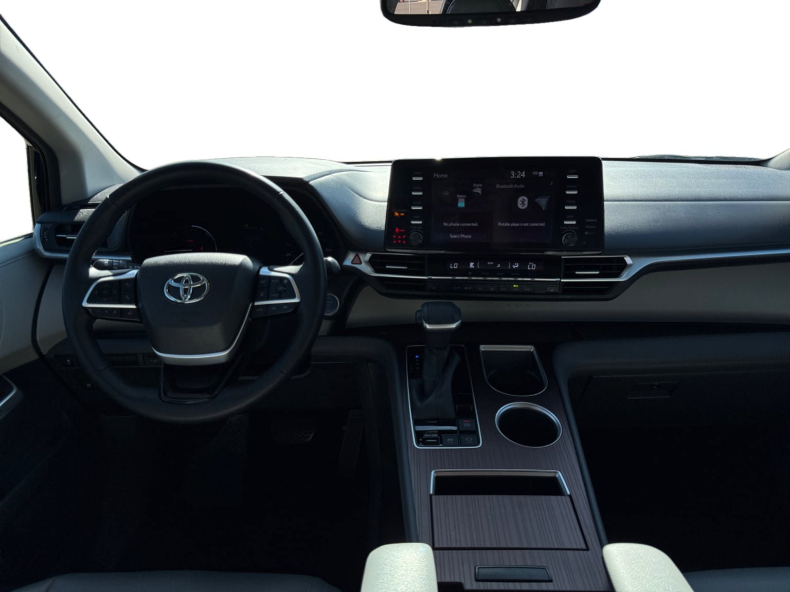 Used 2022 Toyota Sienna XLE FWD image 16
