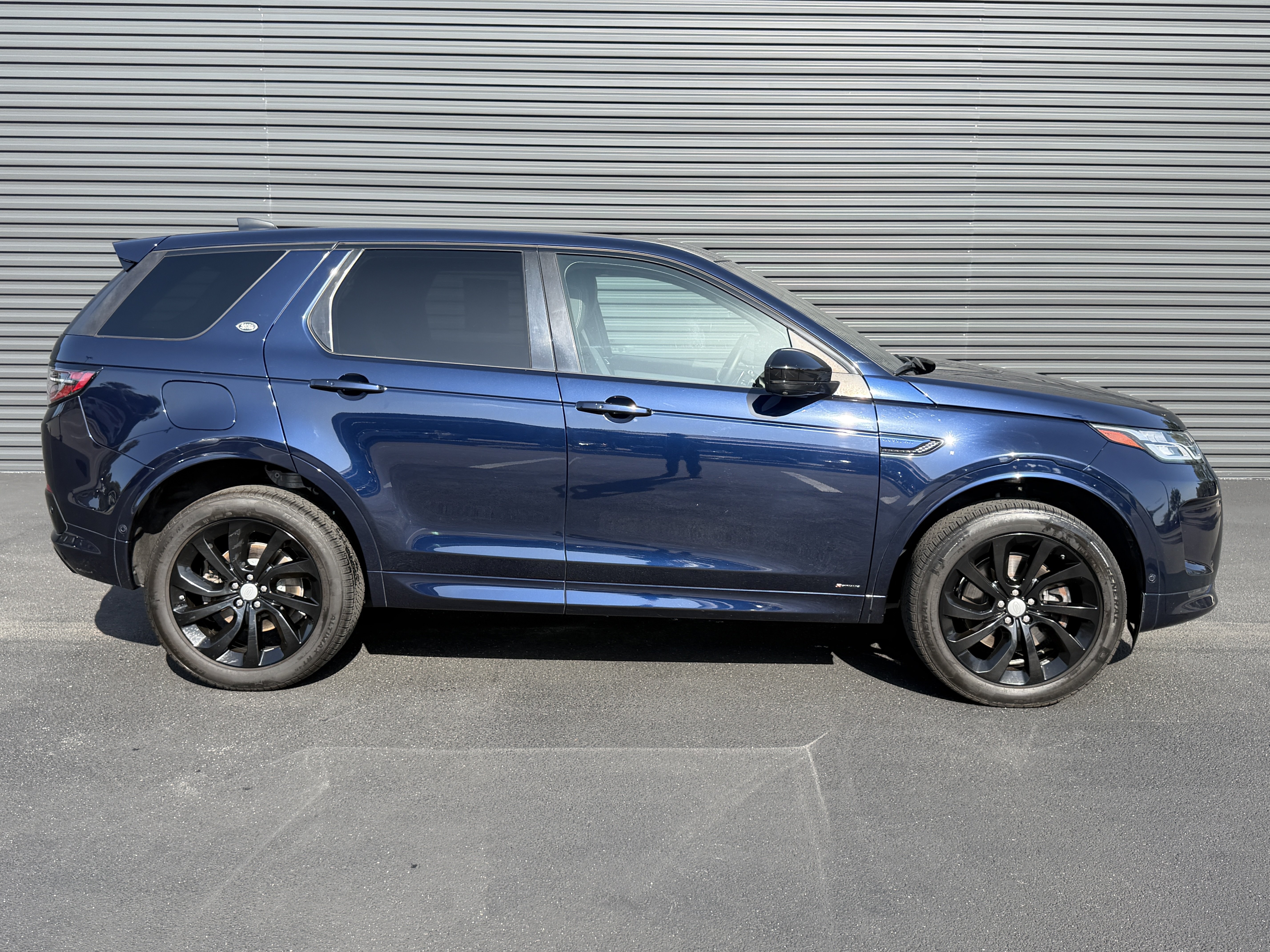 Used 2021 Land Rover Discovery Sport S R-Dynamic AWD/4WD image 8