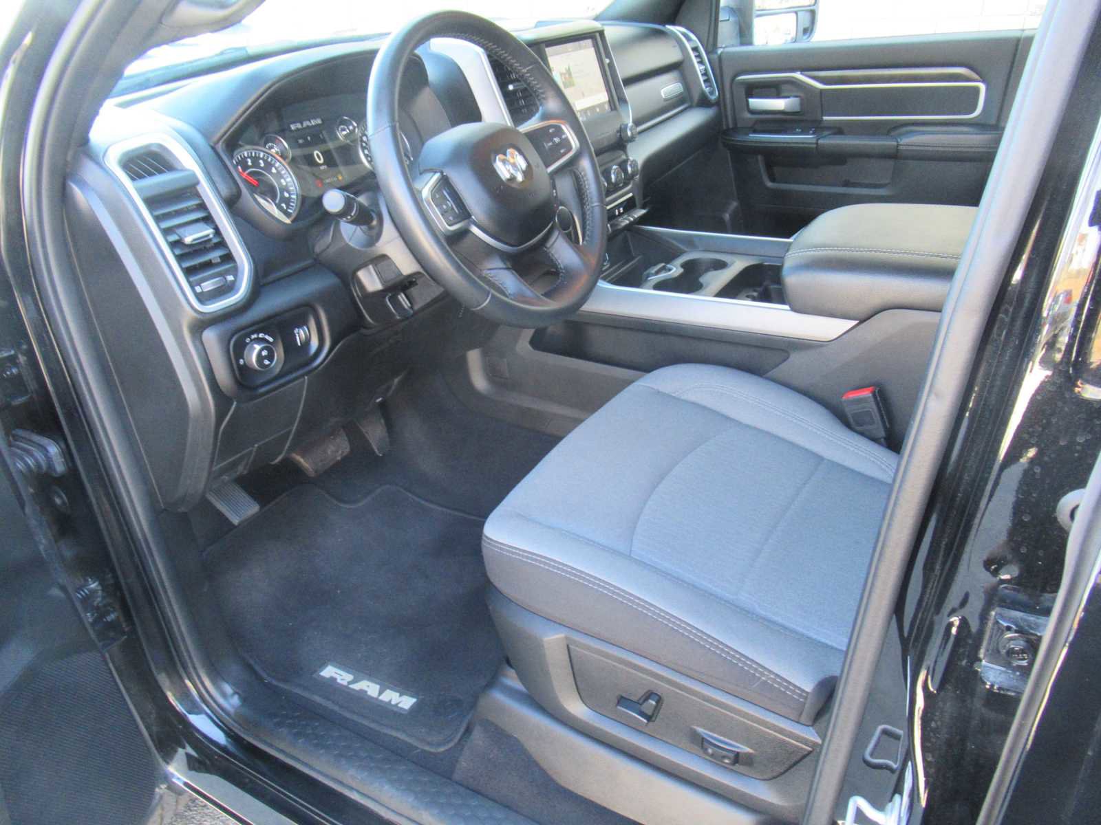 Used 2024 RAM 2500 Big Horn image 23