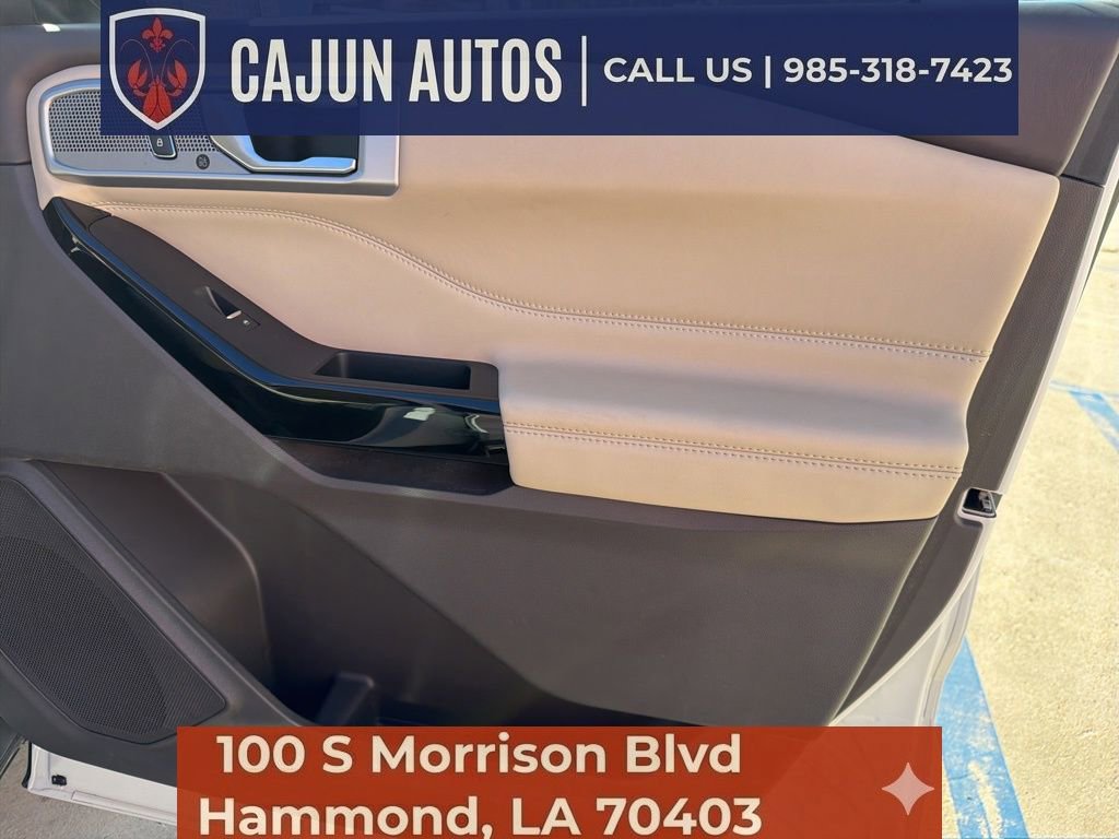 Used 2021 Ford Explorer Platinum w/ Equipment Group 601A image 14