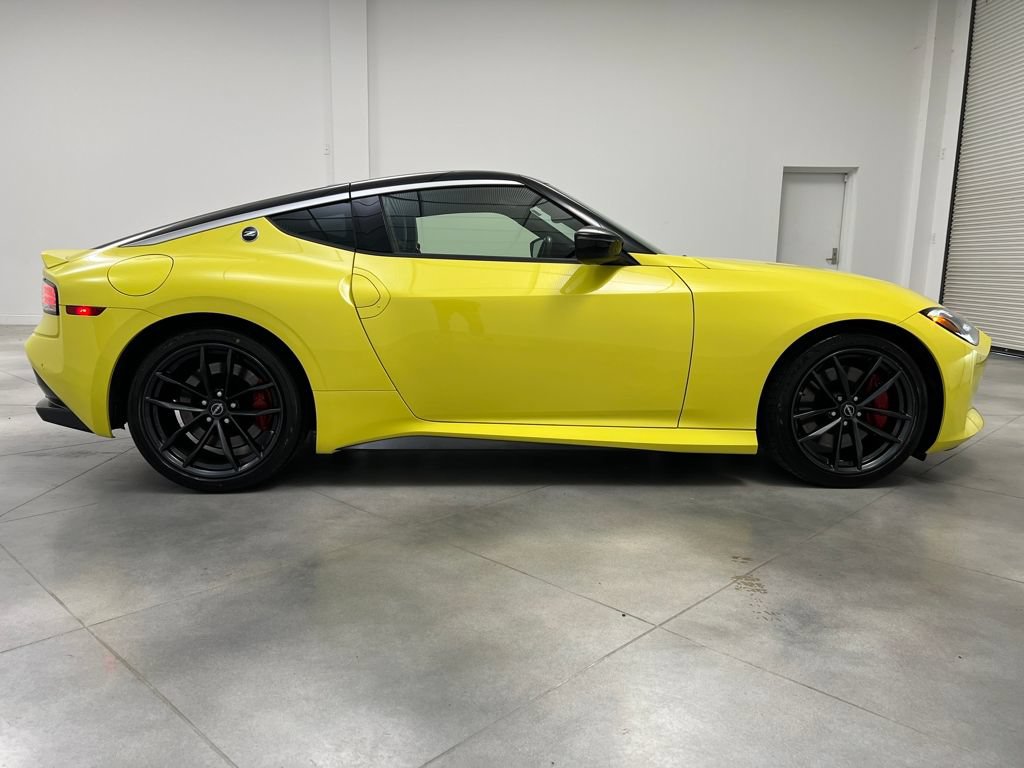 Used 2024 Nissan Z Performance w/ Floor Mat Package RWD image 10