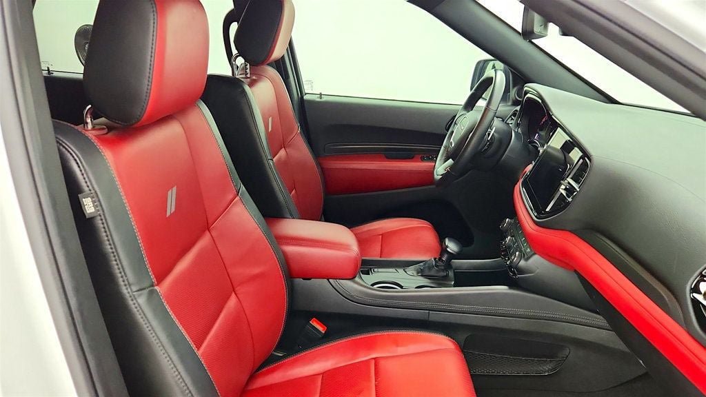 Used 2022 Dodge Durango R/T w/ Blacktop Package AWD/4WD image 24