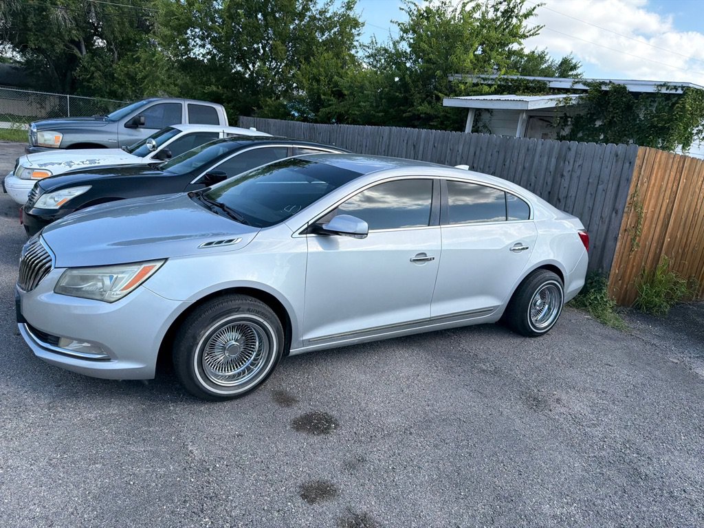 Used 2015 Buick LaCrosse Leather FWD image 19