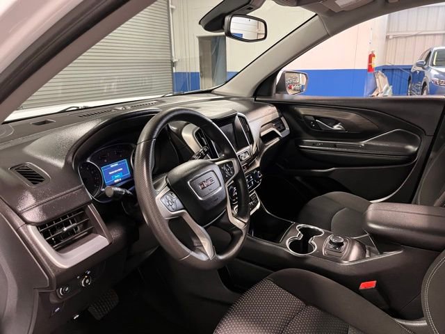 Used 2024 GMC Terrain SLE image 23