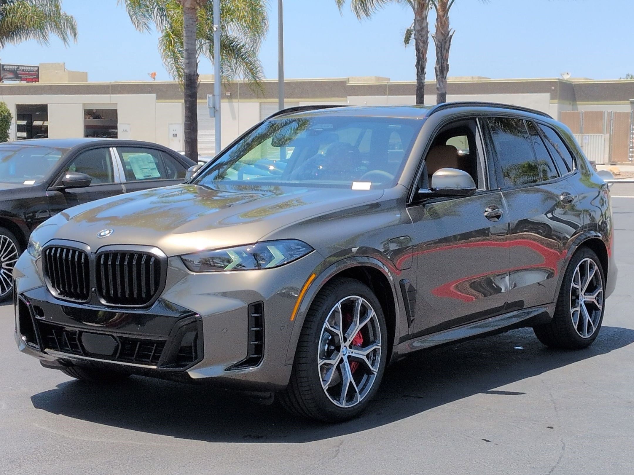 New 2026 BMW X5 xDrive50e w/ Executive Package AWD/4WD image 5