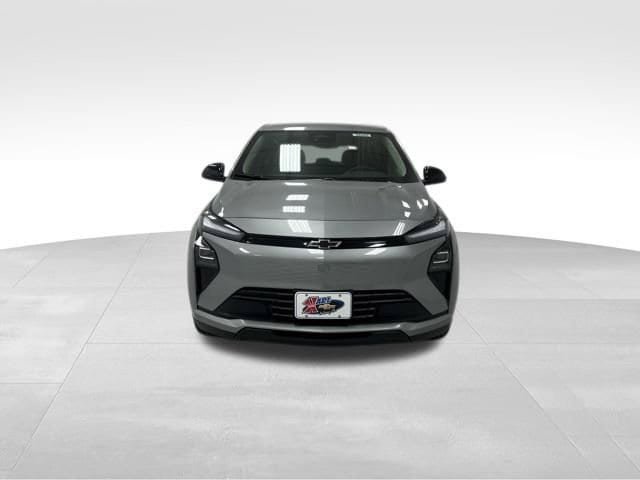 New 2027 Chevrolet Bolt LT w/ Comfort Package FWD image 2