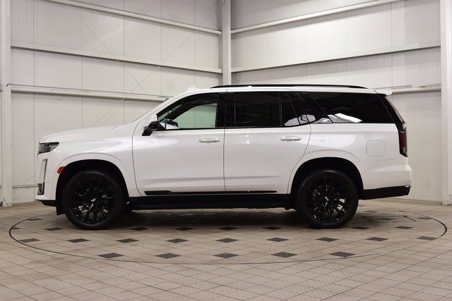 Used 2023 Cadillac Escalade Sport Platinum w/ LPO, ONYX Package image 4