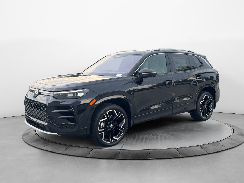 New 2026 Volkswagen Tiguan SEL R-Line AWD/4WD image 3
