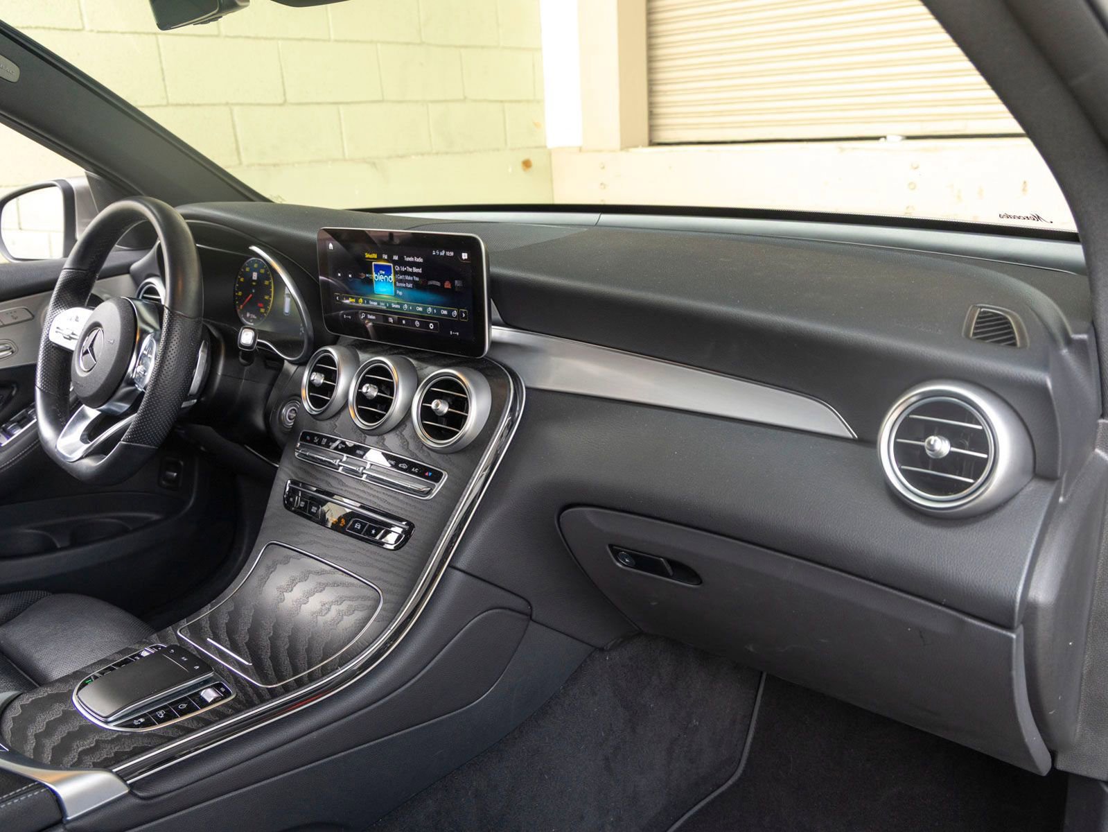 Used 2022 Mercedes-Benz GLC 300 image 28