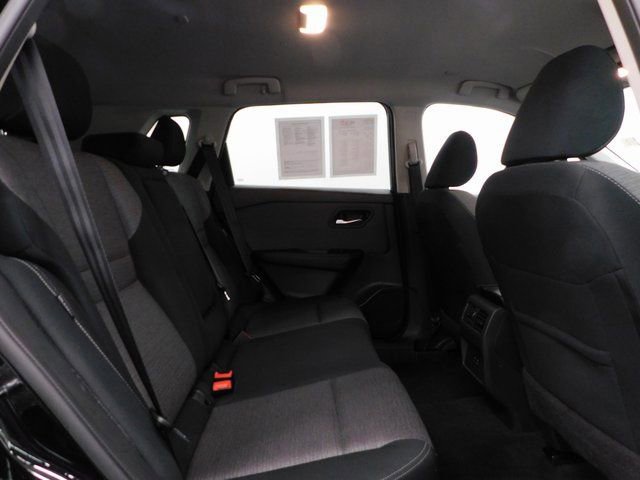 Certified 2023 Nissan Rogue SV image 27
