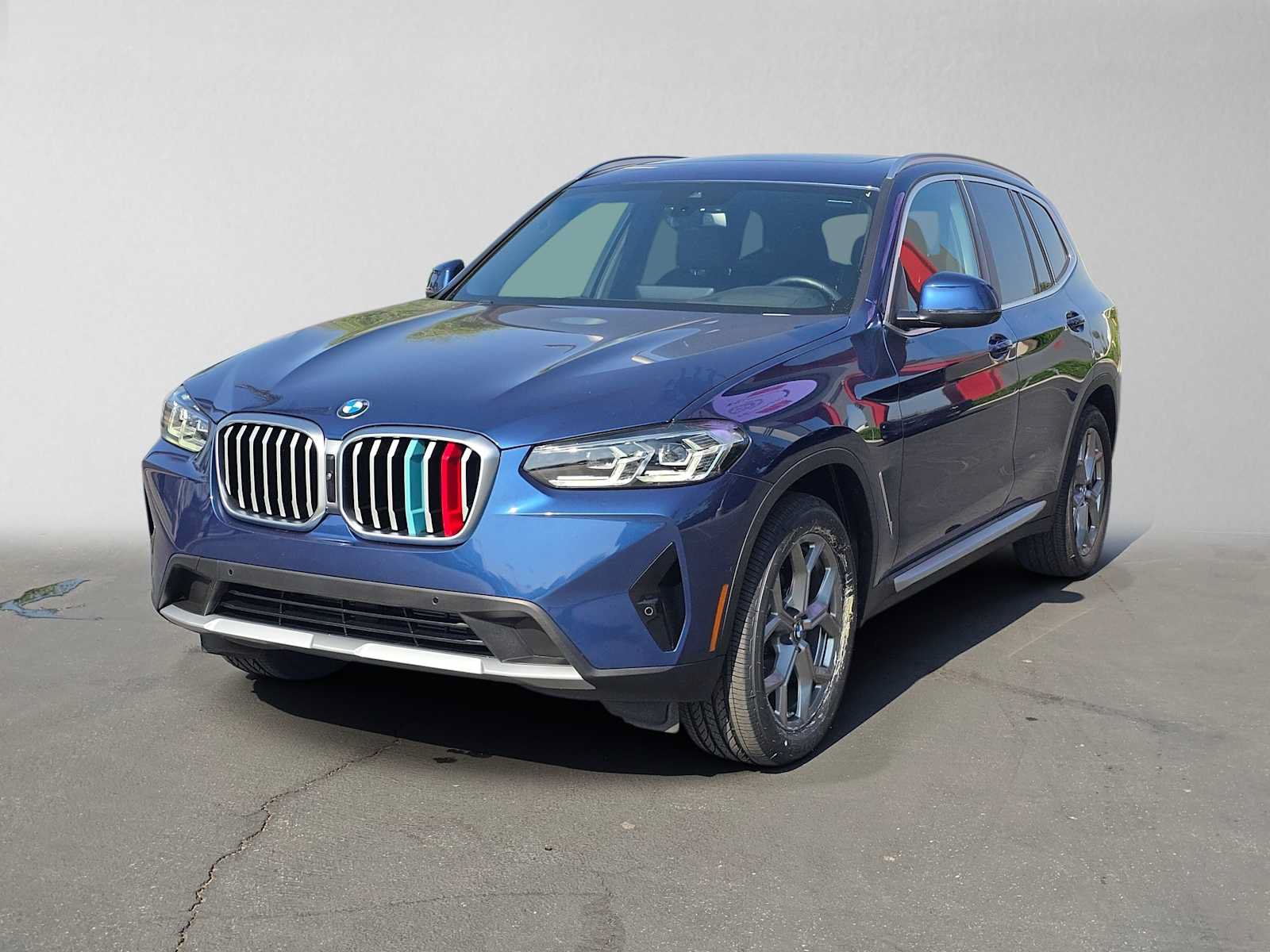 Used 2024 BMW X3 xDrive30i w/ Premium Package AWD/4WD image 7