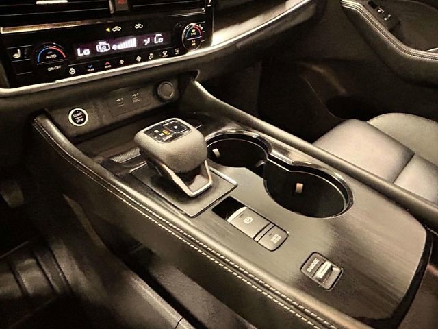 Used 2021 Nissan Rogue SL w/ Premium Package image 18