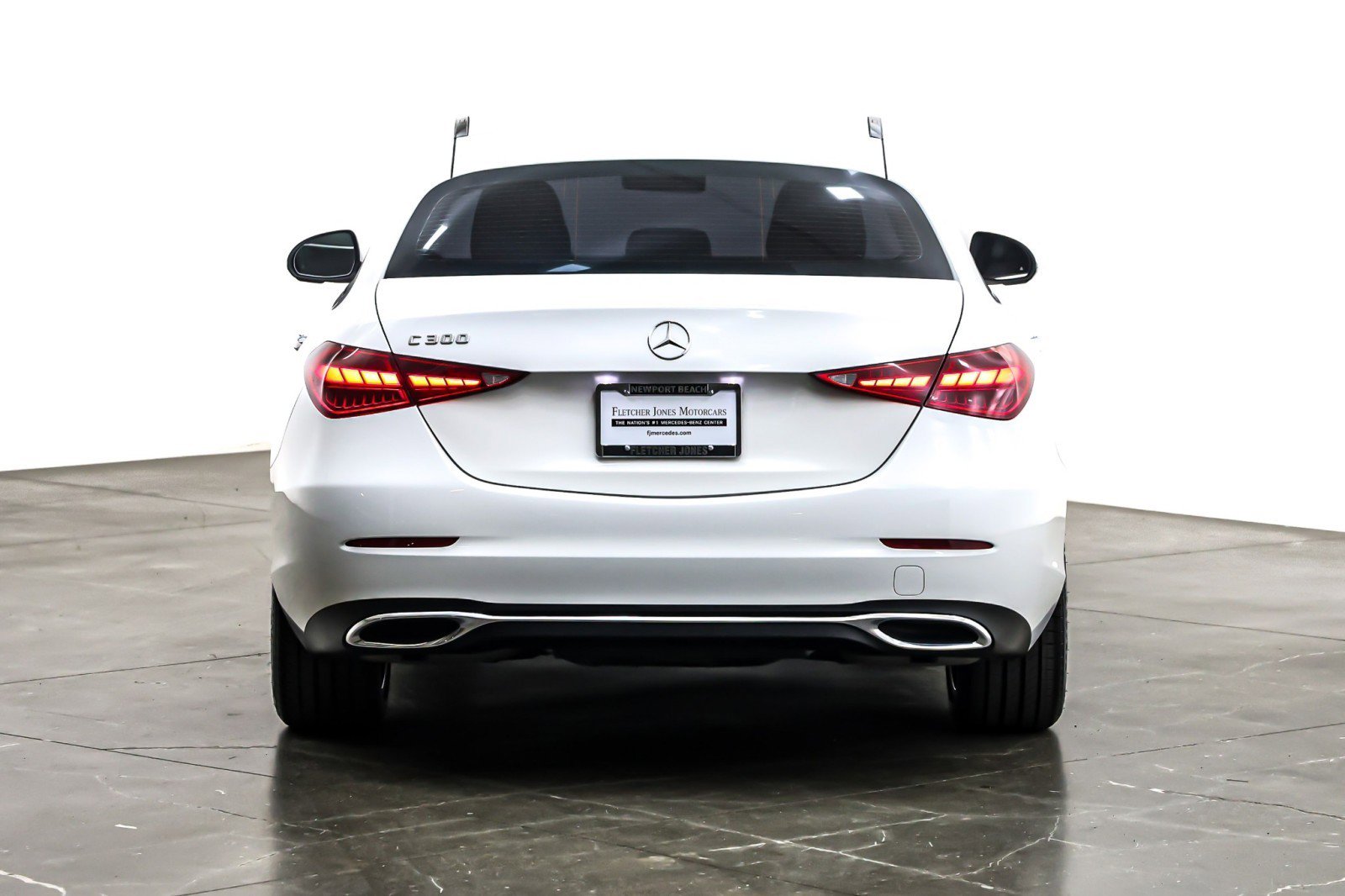 Used 2023 Mercedes-Benz C 300 Sedan image 4