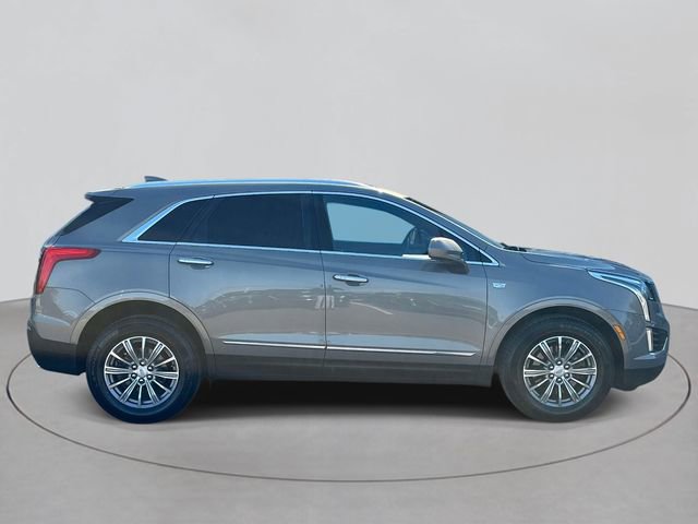 Used 2017 Cadillac XT5 Luxury w/ Driver Awareness Package AWD/4WD image 34