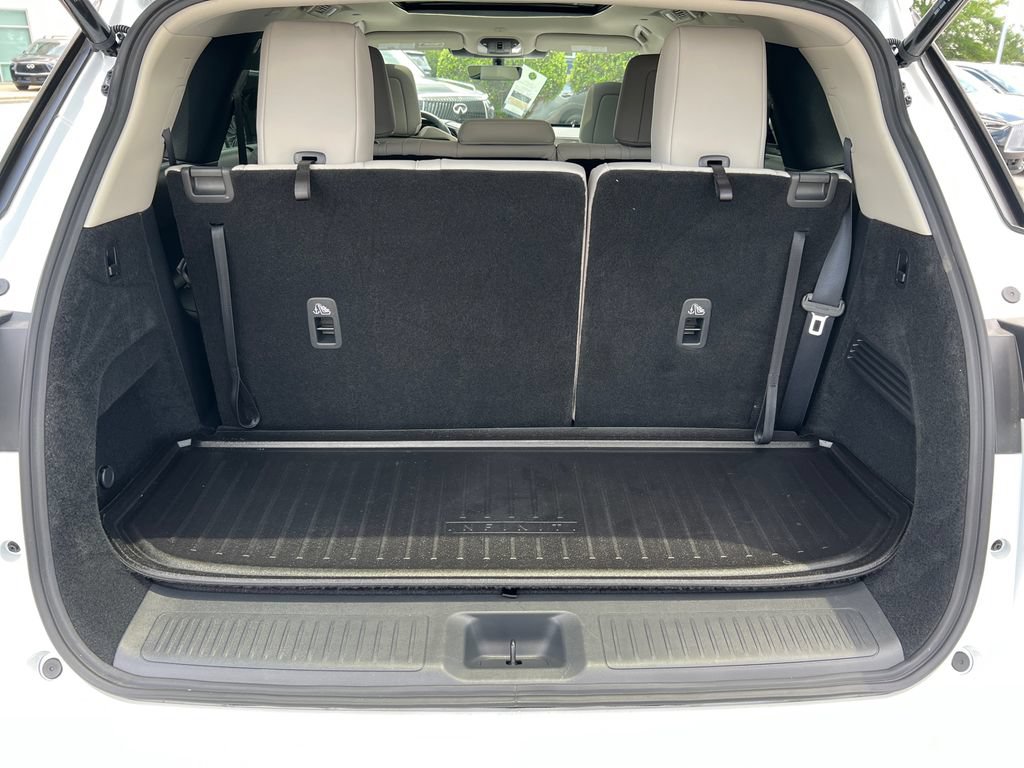 Certified 2026 INFINITI QX60 Luxe w/ Cargo Package AWD/4WD image 19