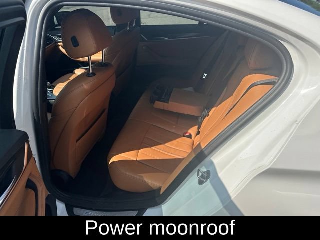 Used 2018 BMW 530e xDrive AWD/4WD image 16