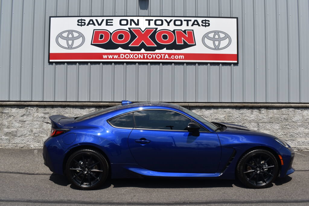 Certified 2023 Toyota GR86 Premium w/ ALL Weather Mat Package (TMS) RWD image 8