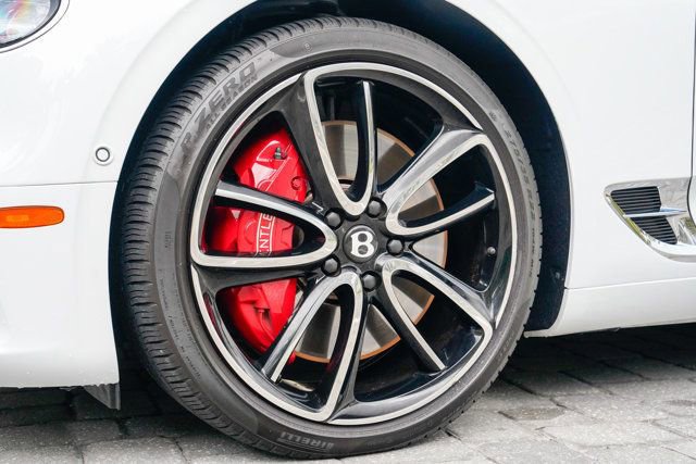 Used 2024 Bentley Continental GT V8 image 43