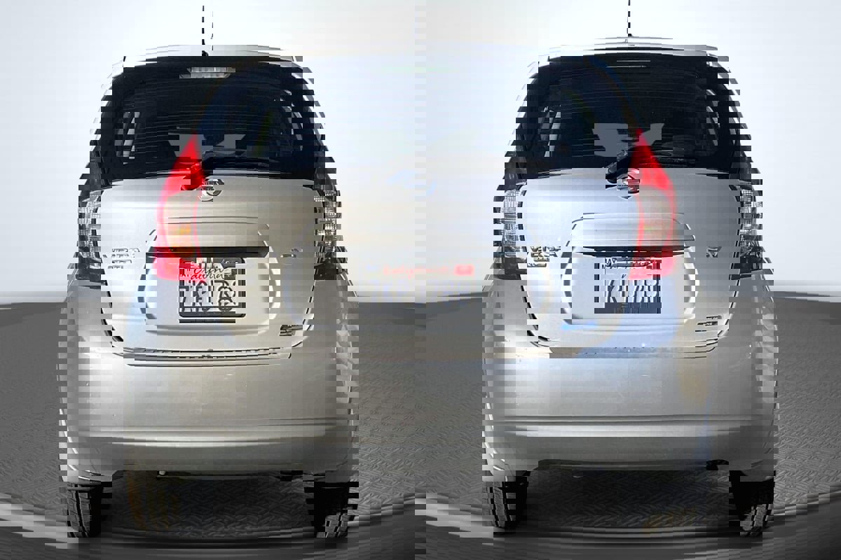 Used 2015 Nissan Versa Note SV w/ SV Convenience Package image 4